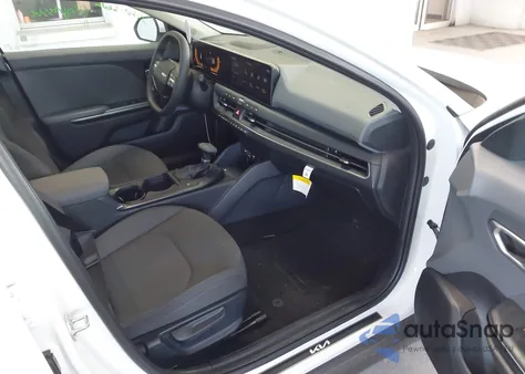 2025 Kia K4 Lxs from USA, damaged, VIN 3KPFT4DE9SE155316